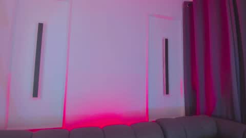 Maddy  online show from 09.22.25