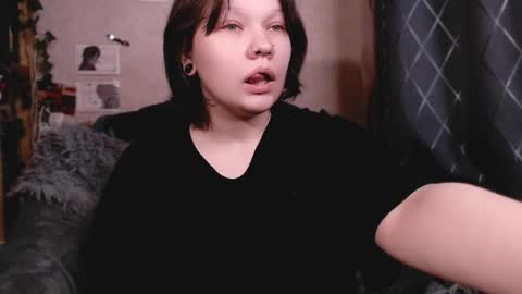 Snapshot of madeintheabyss chatting on 11.20.25 Your cyber girl Ava online show from 11.20.25