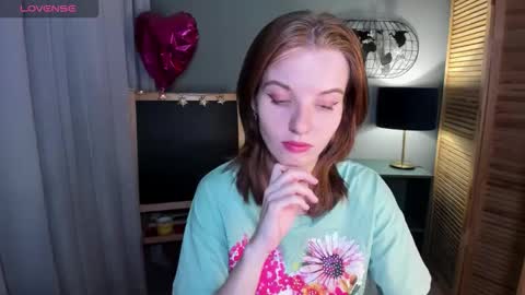 Snapshot of madelaines chatting on 10.11.25 madelaines online show from 10.11.25