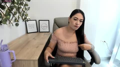 Madeleine  online show from 10.21.25