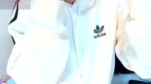 Snapshot of madelin_clerk chatting on 12.30.24 Madelin Clerk online show from 12.30.24