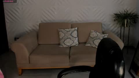 Snapshot of madelinefox_ chatting on 06.14.26 Madeline online show from 06.14.26