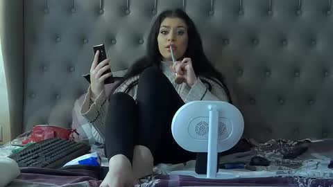 Snapshot of madelynvelure chatting on 11.16.25 madelynvelure online show from 11.16.25