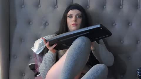 Snapshot of madelynvelure chatting on 11.26.25 madelynvelure online show from 11.26.25