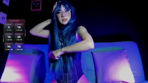 Snapshot of madiixwatson chatting on 11.19.25 Madison Watson online show from 11.19.25