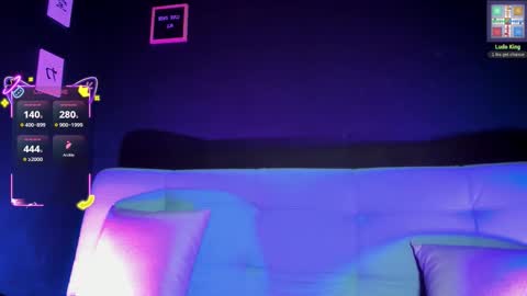 Snapshot of madiixwatson chatting on 11.26.25 Madison Watson online show from 11.26.25