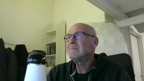 madio1187940 online show from 12.15.25