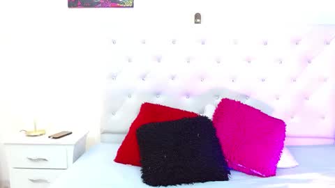 Snapshot of madison_horny69 chatting on 03.07.25 Jenny online show from 03.07.25