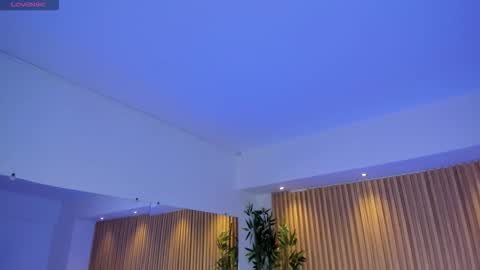 Snapshot of madisonanngel chatting on 11.13.25 Madison Angel online show from 11.13.25