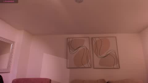 Maddi Collins online show from 11.21.25