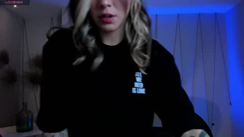 Maddi Collins online show from 07.06.26