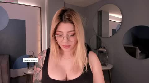 Snapshot of madisonkane chatting on 04.28.26 Madison Kane online show from 04.28.26