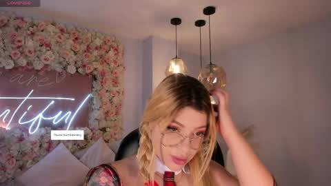 Snapshot of madisonkane chatting on 05.04.26 Madison Kane online show from 05.04.26