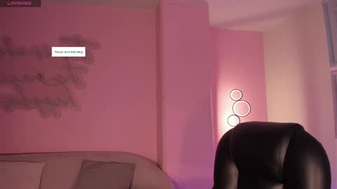 Snapshot of madisonkane chatting on 05.18.26 Madison Kane online show from 05.18.26