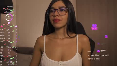 Snapshot of madisonsanford chatting on 03.09.25 thumbs up thx you so much MODEL INDEPENDENT online show from 03.09.25