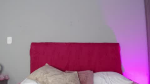 Snapshot of madissonkay chatting on 07.15.26 online show from 07.15.26