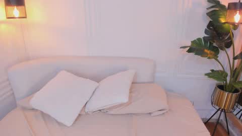 Snapshot of madissonmoore5 chatting on 09.23.25 madissonmoore5 online show from 09.23.25