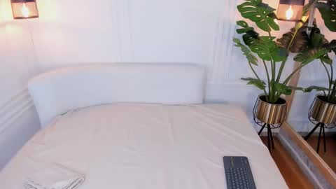 Snapshot of madissonmoore5 chatting on 10.03.25 madissonmoore5 online show from 10.03.25