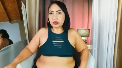 Snapshot of madissonone1 chatting on 11.28.25 MADISSOONE online show from 11.28.25