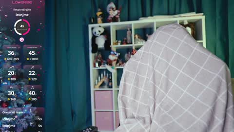 Snapshot of madnessalise chatting on 12.26.24 Alice online show from 12.26.24