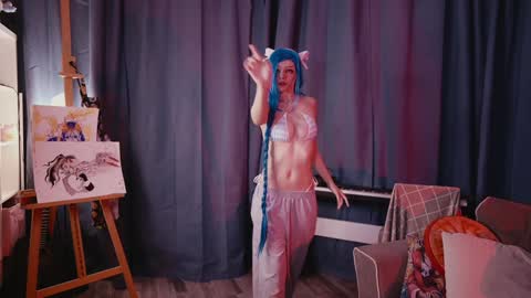 Snapshot of madnessalise chatting on 09.11.25 Alice online show from 09.11.25