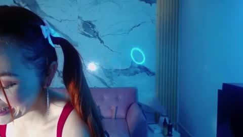 Snapshot of mady0619_ch chatting on 10.07.25 Mady online show from 10.07.25