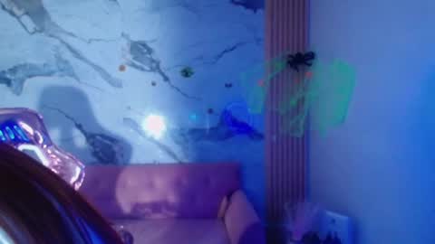 Snapshot of mady0619_ch chatting on 10.11.25 Mady online show from 10.11.25