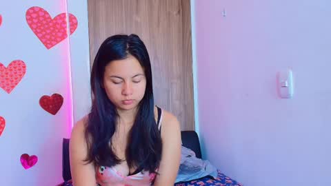 Snapshot of mady_gh chatting on 09.13.25 mady online show from 09.13.25