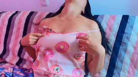 Snapshot of mady_gh chatting on 09.25.25 mady online show from 09.25.25