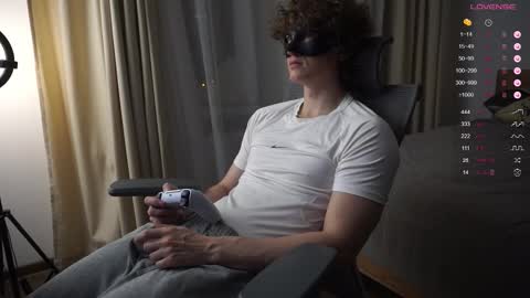 Snapshot of maestro3369 chatting on 11.10.25 Mike XMaestro 3369 online show from 11.10.25