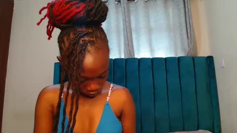 Maeve online show from 01.05.25