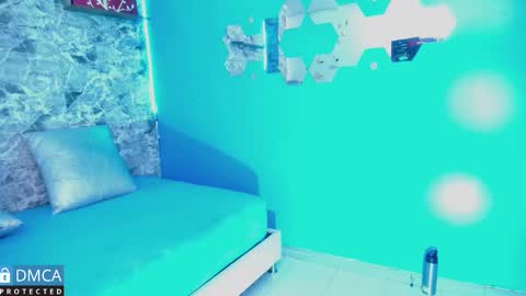 Snapshot of maevekuro chatting on 02.28.25 maevekuro online show from 02.28.25