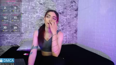 Snapshot of maevekuro chatting on 09.30.25 maevekuro online show from 09.30.25