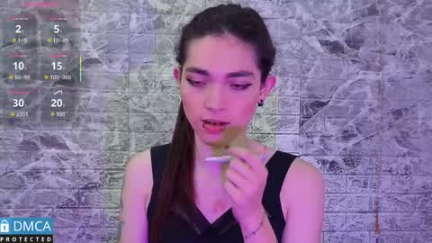 Snapshot of maevekuro chatting on 10.03.25 maevekuro online show from 10.03.25