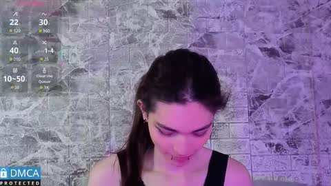 Snapshot of maevekuro chatting on 10.04.25 maevekuro online show from 10.04.25