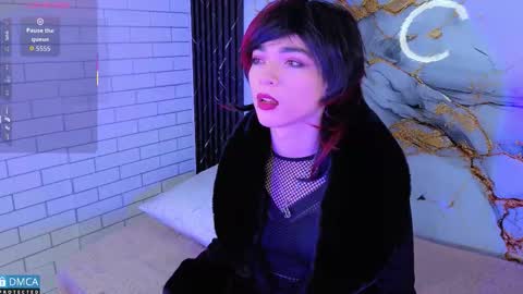 Snapshot of maevekuro chatting on 11.17.25 maevekuro online show from 11.17.25