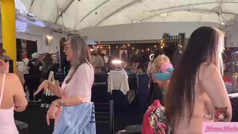 Meaves online show from 02.07.26