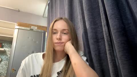 Snapshot of mafaldatefera chatting on 02.19.26 Sara online show from 02.19.26