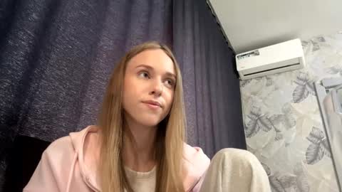 Snapshot of mafaldatefera chatting on 02.21.26 Sara online show from 02.21.26