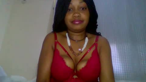 Snapshot of magdalinemus chatting on 09.16.25 magdalinemus online show from 09.16.25