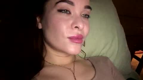 magggg658318 online show from 11.11.25