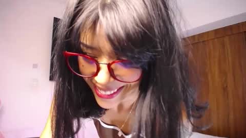 Snapshot of maggie_raver chatting on 11.10.25 maggie online show from 11.10.25