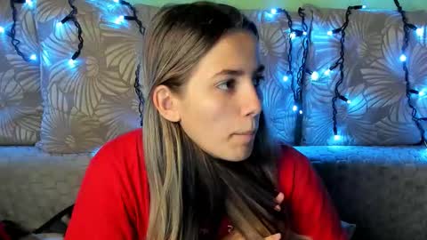 Maggie online show from 10.31.25