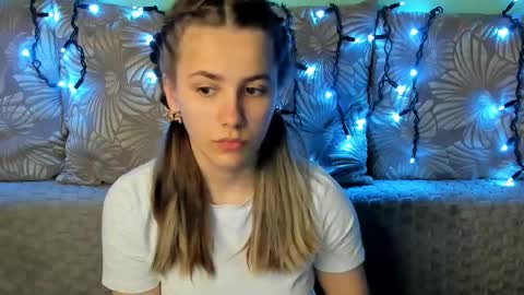 Maggie online show from 12.04.25