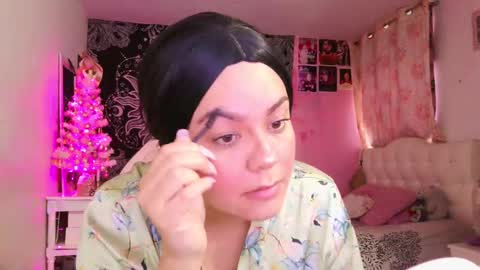 Claire online show from 12.31.24