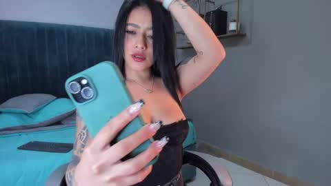 Isa  online show from 09.25.25