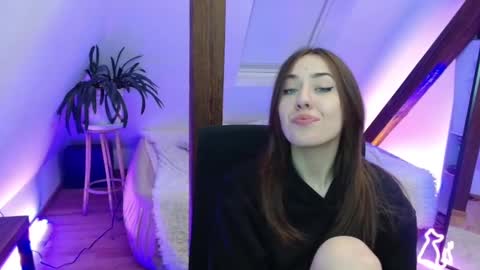 Snapshot of magic_zooey chatting on 02.18.25 Zooey online show from 02.18.25