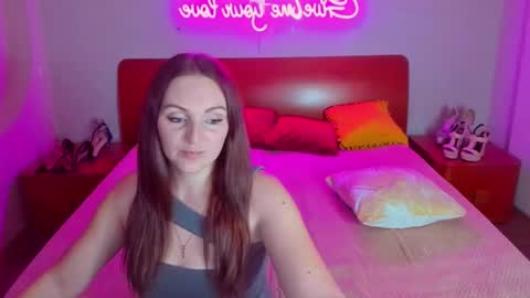 Lili and Bella online show from 03.12.25