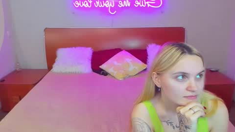 Lili and Bella online show from 12.13.25