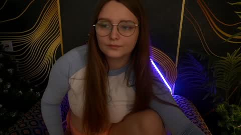 Snapshot of magicpeachhs chatting on 01.20.25 Emily online show from 01.20.25